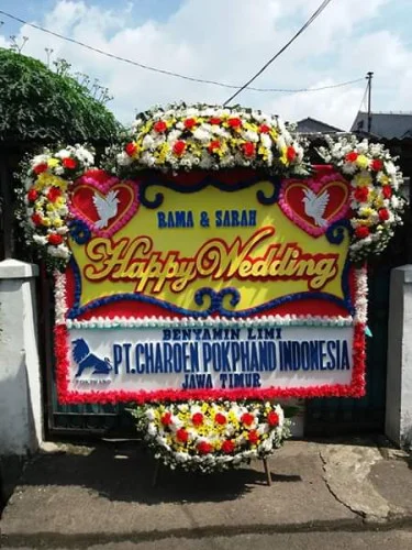 Karangan Bunga Pernikahan Luwuk Banggai